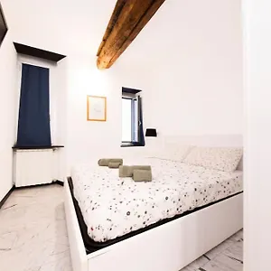 La Citta Vecchia Genova