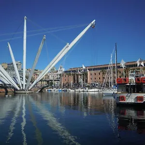 Porta Sul Porto Antico Genova