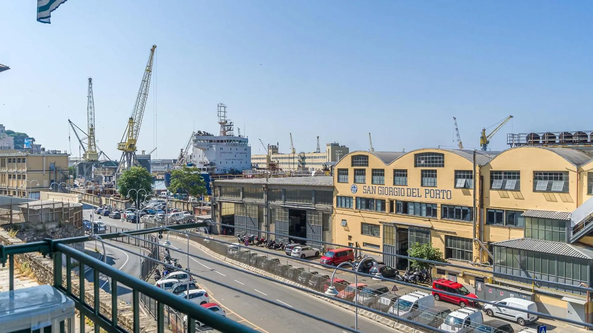A Due Passi Apartment Genoa
