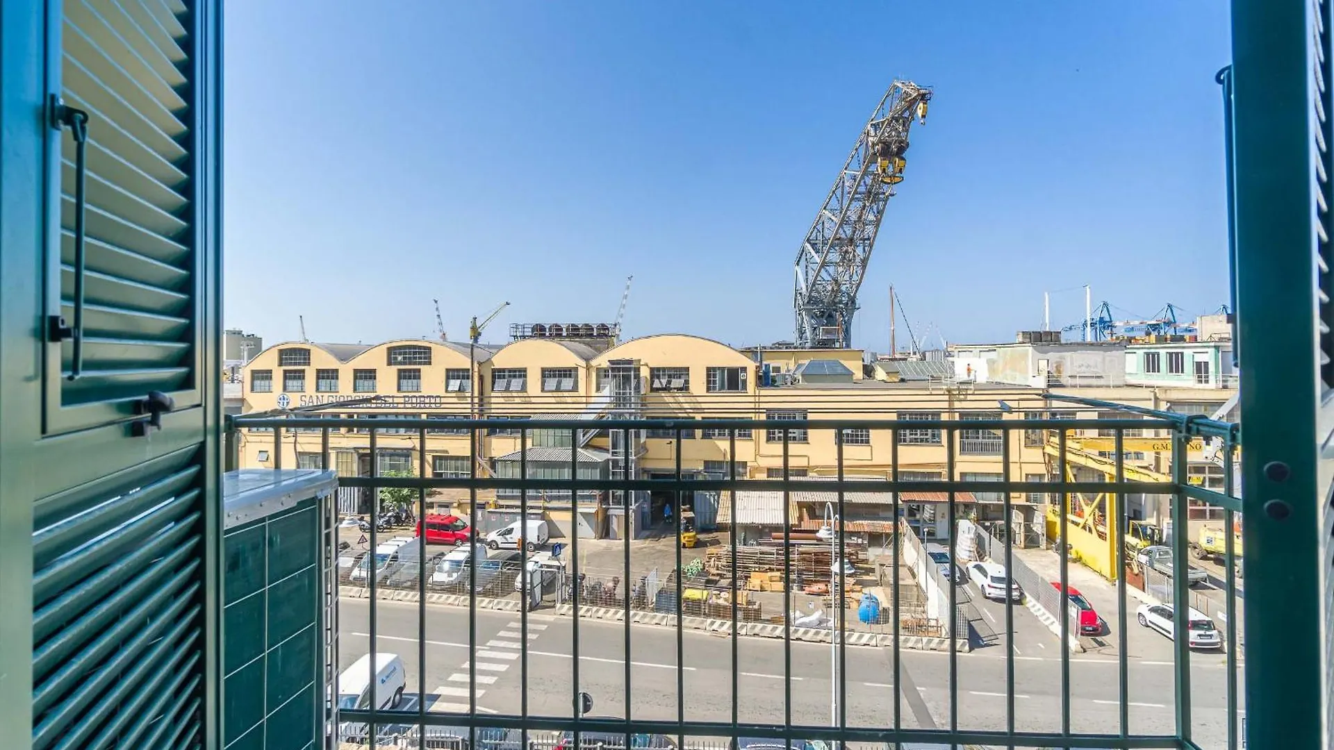 A Due Passi Apartment Genoa Italy